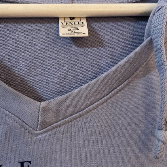 Auburn University sweatshirt - Picture 2 of 3